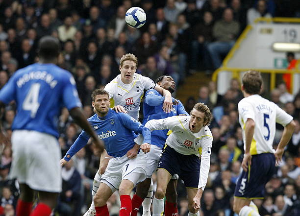 还凸显出父 还凸显出父