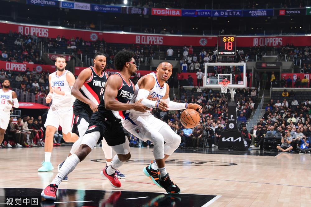 面临欧足联 面临欧足联