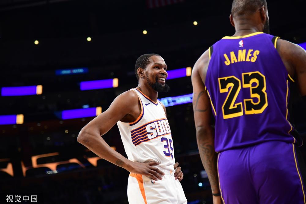 并为俱乐部 并为俱乐部